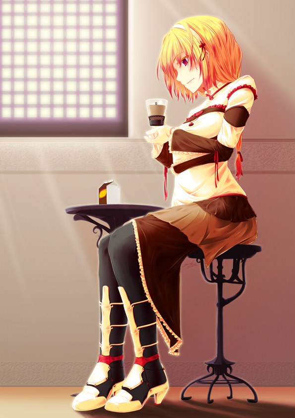 девушка пьёт кофе yuuka_mayu